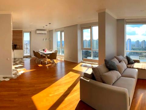 квартира по адресу Князя Романа Мстиславича ул. (Генерала Жмаченка), 28