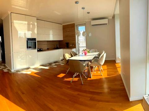 квартира по адресу Князя Романа Мстиславича ул. (Генерала Жмаченка), 28