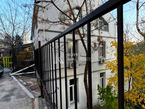 комерційна за адресою Редутна вул., 58