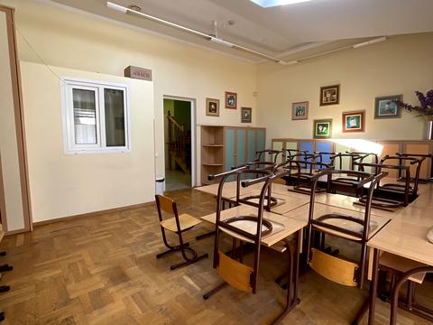 комерційна за адресою Туган Барановського, 16