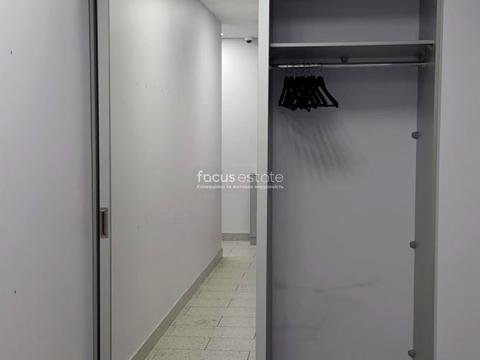 коммерческая по адресу Владимира Ивасюка просп. (Героїв Сталінграду), 8