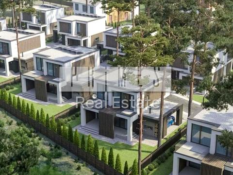 будинок за адресою Набережна вул.