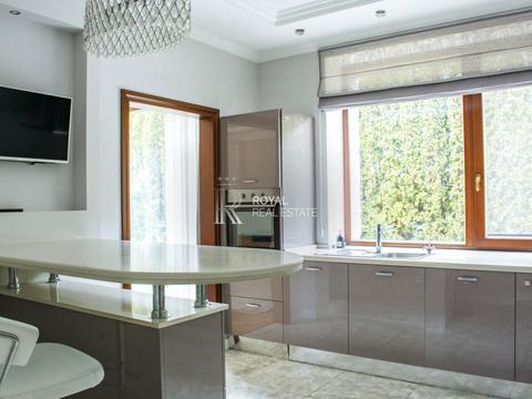 будинок за адресою Лісова вул., 1