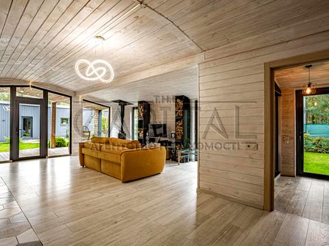 будинок за адресою центральна