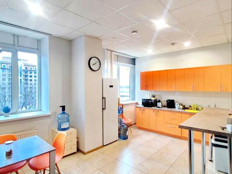 комерційна за адресою Ярославська вул., 56