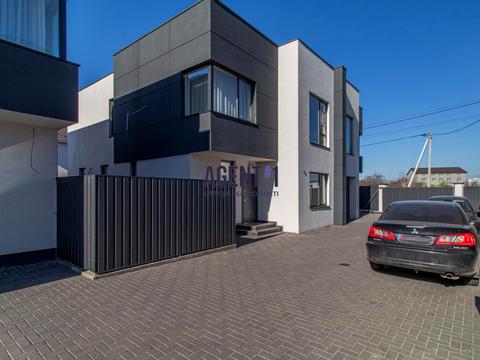 будинок за адресою с. Петропавлівська борщагівка, Полтавська вул.