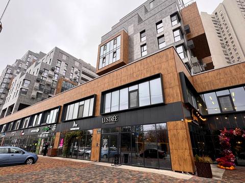 комерційна за адресою Набережна Перемоги вул., 112-Д к1