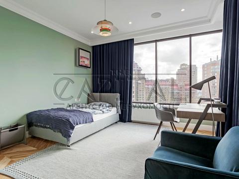 квартира за адресою Євгена Коновальця вул. (Щорса), 26-А