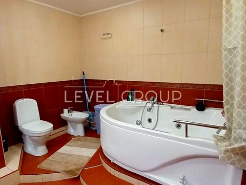 квартира за адресою Анни Ахматової вул., 43