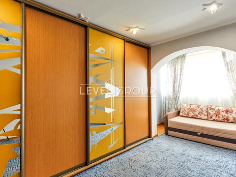 квартира за адресою Анни Ахматової вул., 43