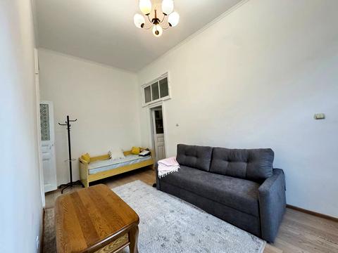 квартира за адресою Гетьмана Петра Дорошенка вул. (), 42