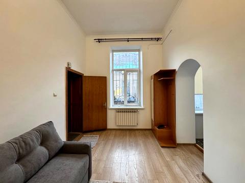 квартира за адресою Гетьмана Петра Дорошенка вул. (), 42