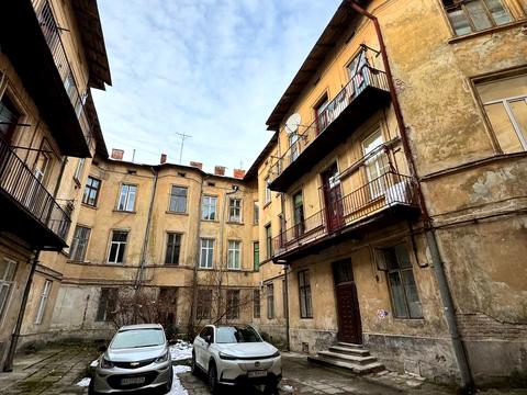 квартира за адресою Гетьмана Петра Дорошенка вул. (), 42