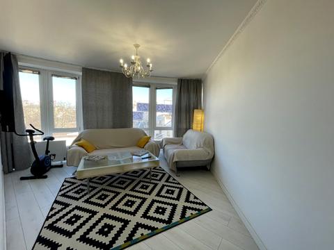 квартира по адресу Долгая ул., 20в