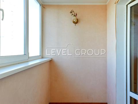 квартира за адресою Анни Ахматової вул., 43