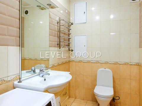 квартира за адресою Анни Ахматової вул., 43