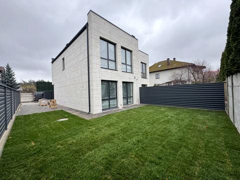 будинок за адресою Зоряна вул.