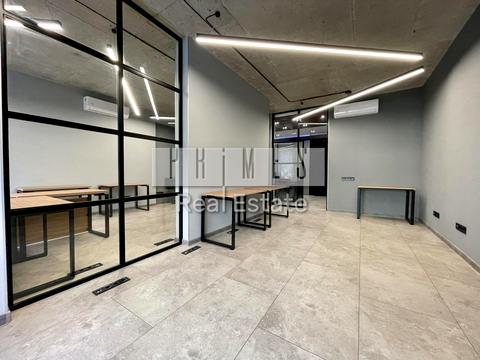 комерційна за адресою Василя Тютюнника вул. (Анрі Барбюса), 28-А