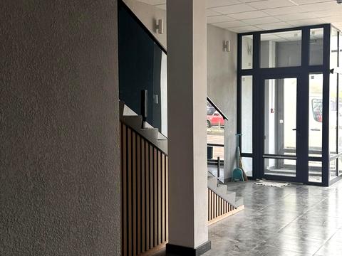 комерційна за адресою Трускавецька вул., 6-а