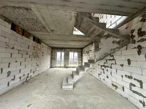 будинок за адресою Молодіжна вул., 4