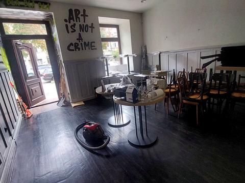 комерційна за адресою Європейська пл. (Катерининська), 58