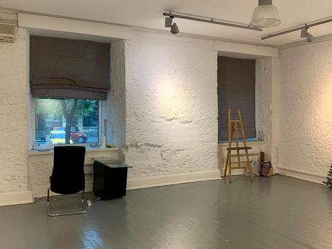 комерційна за адресою Святослава Караванського вул. (Жуковського), 6