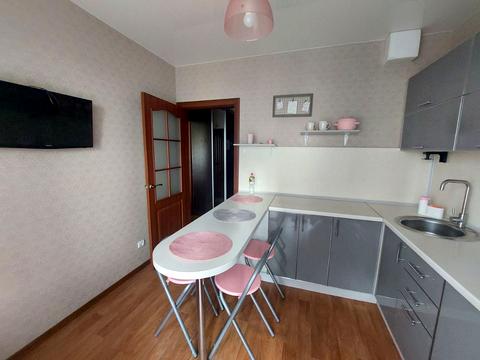 квартира за адресою Софії Русової вул., 7