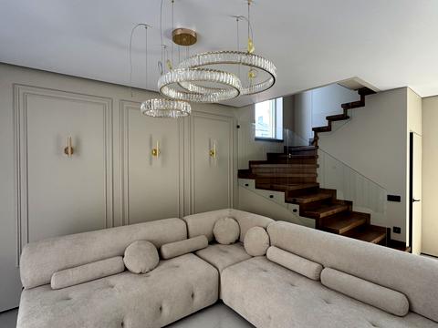 будинок за адресою Грушевського вул.