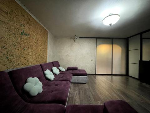 квартира за адресою Дмитра Чижевського вул. (Петра Чаадаєва), 2-Б