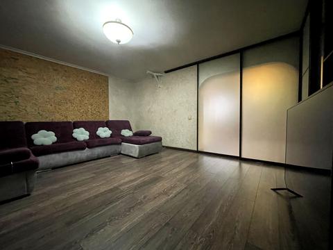 квартира за адресою Дмитра Чижевського вул. (Петра Чаадаєва), 2-Б