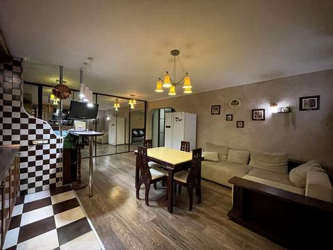 квартира за адресою Дмитра Чижевського вул. (Петра Чаадаєва), 2-Б