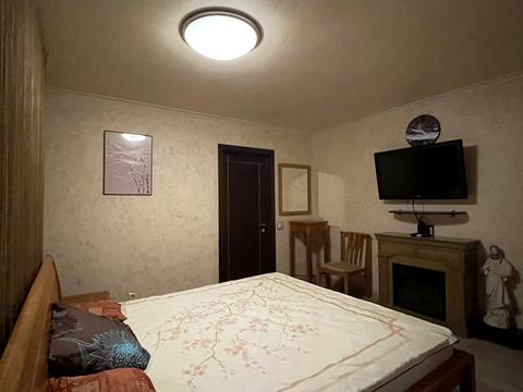 квартира за адресою Дмитра Чижевського вул. (Петра Чаадаєва), 2-Б