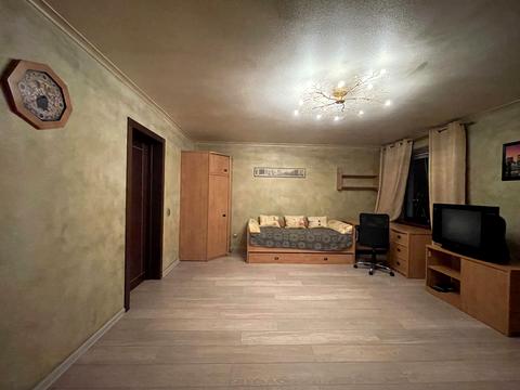 квартира за адресою Дмитра Чижевського вул. (Петра Чаадаєва), 2-Б