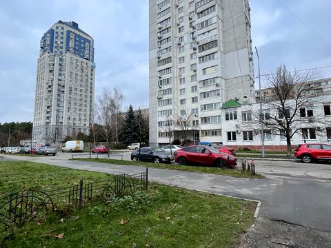 квартира за адресою Дмитра Чижевського вул. (Петра Чаадаєва), 2-Б