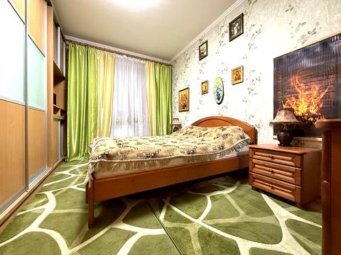 квартира по адресу Червоной Калины просп. (Владимира Маяковского), 15-В