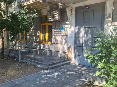 коммерческая по адресу Соборная пл. (Октябрьская), 7