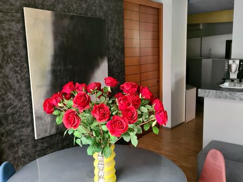 коммерческая по адресу Соборная пл. (Октябрьская), 7