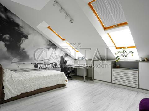 квартира за адресою Регенераторна вул., 4 к11