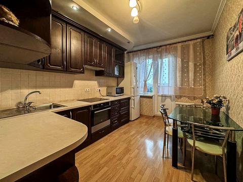 квартира за адресою Печерська вул., 6