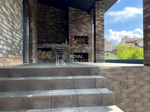 будинок за адресою Соборна вул. ()