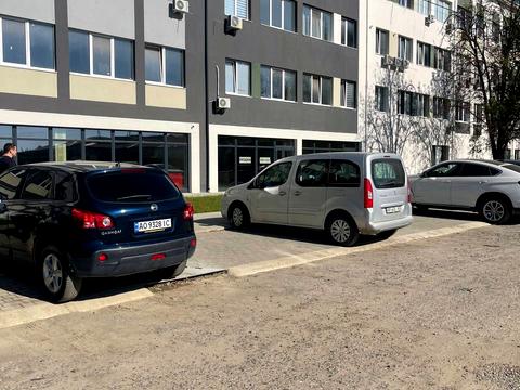 квартира по адресу Парижской Коммуны ул., 4