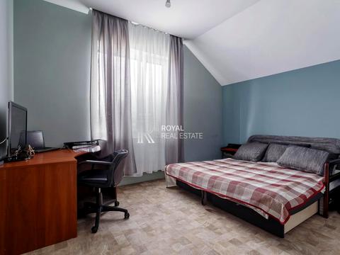 будинок за адресою с. Петропавлівська борщагівка, Центральна вул.