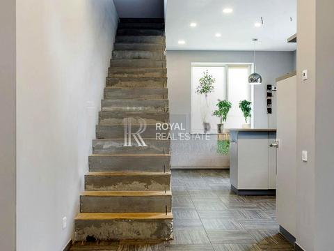 будинок за адресою с. Петропавлівська борщагівка, Центральна вул.