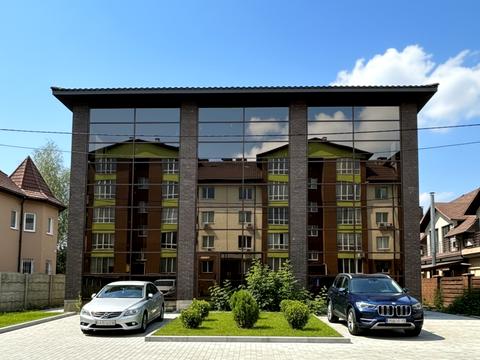 комерційна за адресою Дорошенко вул., 9