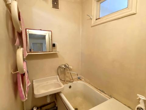 квартира за адресою Героїв України просп. (Героїв Сталінграду), 6