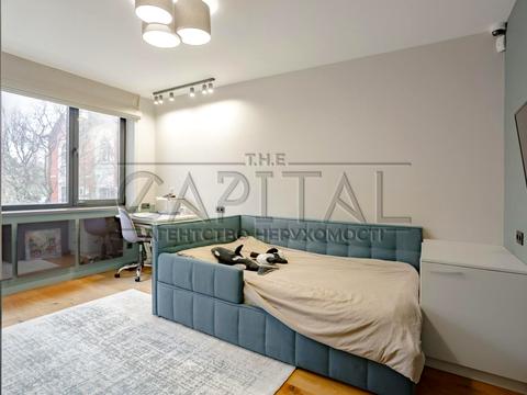 будинок за адресою Київ, Богатирська вул.