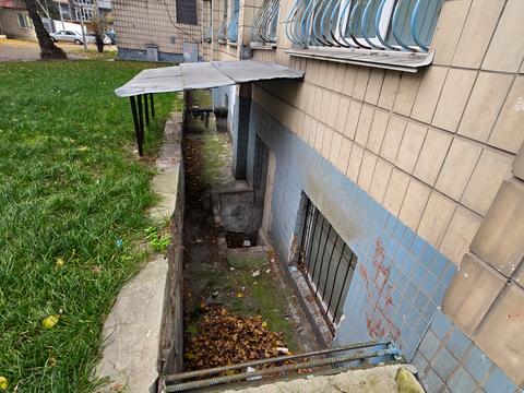 комерційна за адресою Каунаська вул., 10-А