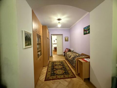 квартира за адресою Михайла Коцюбинського вул., 18