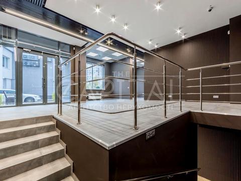 комерційна за адресою Євгена Сверстюка вул. (Марини Раскової), 6-А