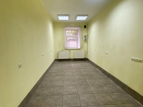 комерційна за адресою Басейна вул., 19